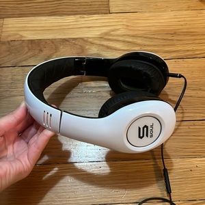 Soul by Ludacris on ear headphones!